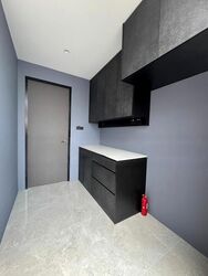 Highland Road (D19), Terrace #454342881